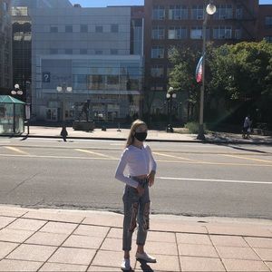 Meet your Posher, Maeve